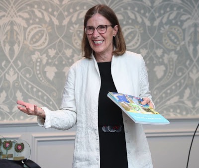 Carolyn linking learning.jpg